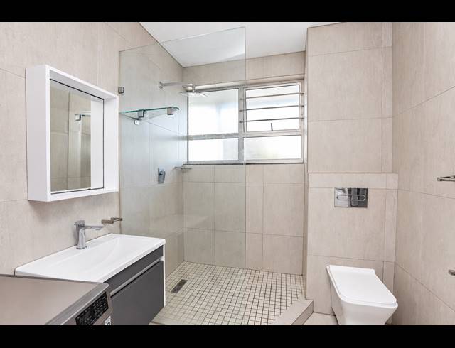 1 BEDROOM APARTMENT FOR SALE IN ESSENWOOD